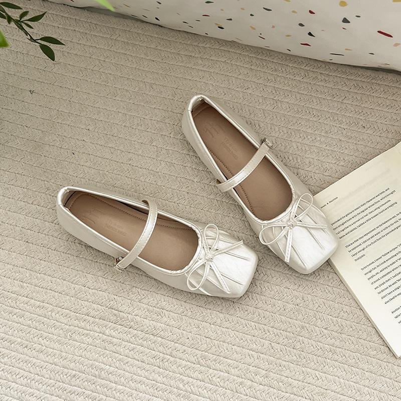 

Spring and summer new cross with bow shell decoration square head Mary Jane heels fashionable versatile single shoes 39 бежевый