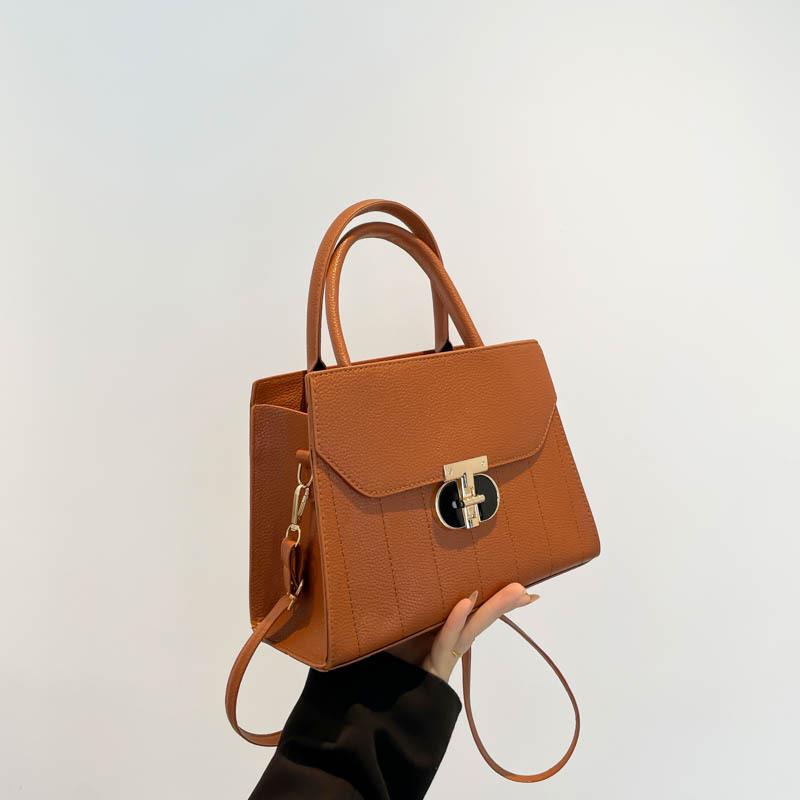 Women's Bag 2025 New Foreign Style Portable Small Square Bag Casual European and American Niche Design Large Capacity Shoulder Messenger Bag