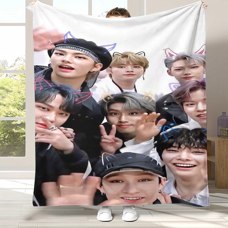 HD Stray Kids Kpop Star Flanelldecke, Ultra Weiche Warme Plüschdecke für Zuhause Schlafzimmer Bett Sofa Abdeckung Camping Picknick Geschenk