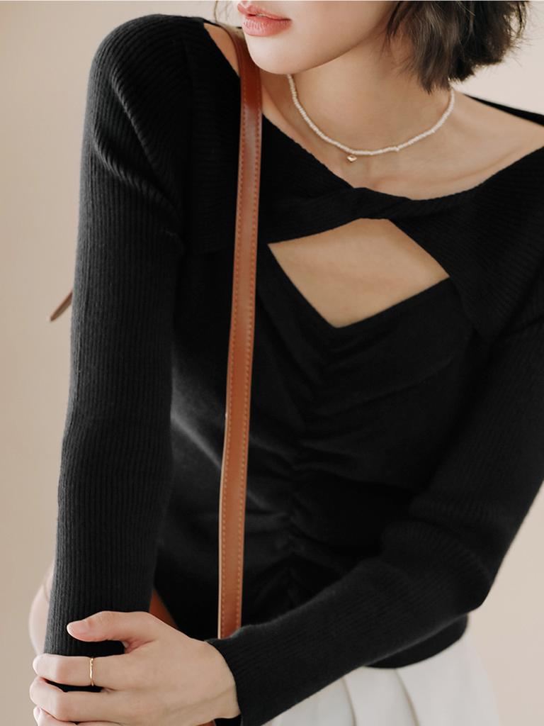 Laengsseon Ls Shirring Cut-Out Knit Top
