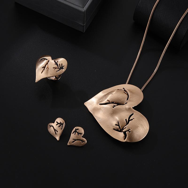 Accessories Set Women S Fashion Love Hollow Brushed Sweater Chain Ring Earrings
