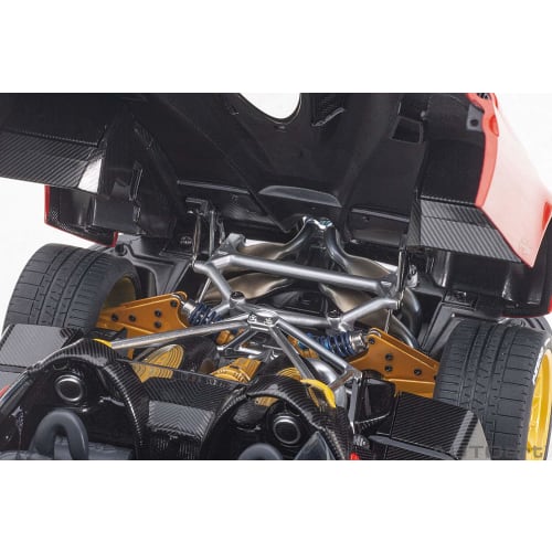 AUTOart 1/18 Scale Pagani Huayra Roadster Red Finished Model 78287