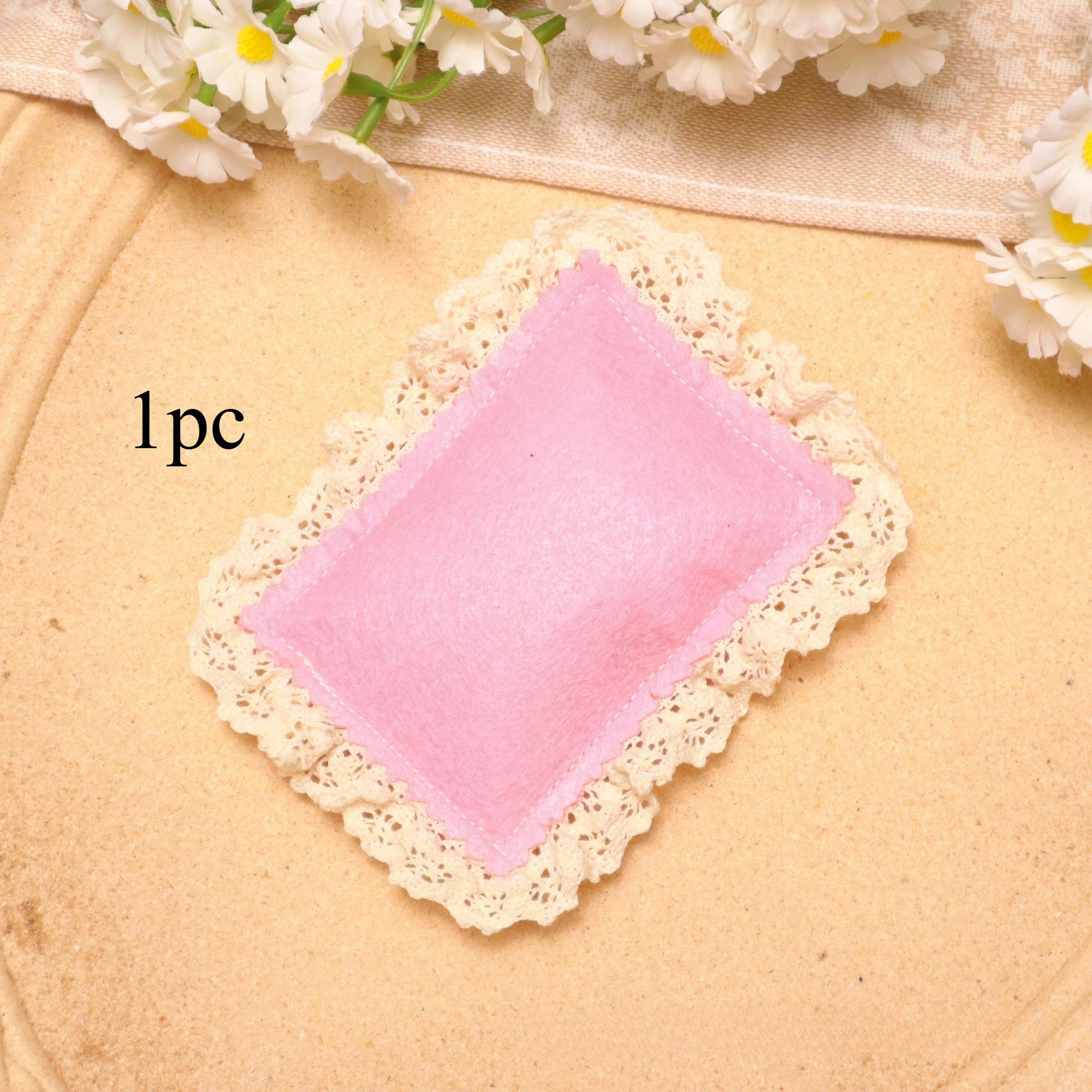 

Cat Toy Catnip Pillow Shape Cat Toy Felt Fabric Lace Pet Toys Accessories