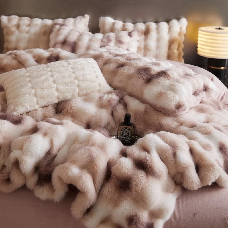 

Комплект из четырех предметов из кашемира и молочного волокна с мехом кролика, зимнее утепленное тепловое постельное белье 2.0m bed sheet