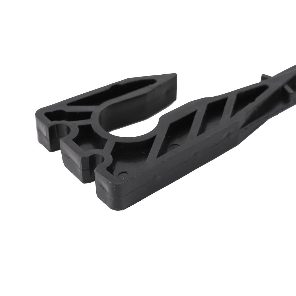 Four/7Mm 3/5Mm 16Mm Tube Pipe Hose Holders C Type Groud Stakes for PE Tubing Drip Irrigation Fittings Brackets Garden Hose Supports