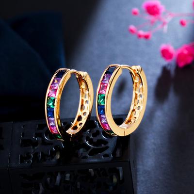 Kalter Stil Bunter Kreis Kleine Ohrbügel Hip-Hop-Stil Farbige Zirkonia Geometrische Stecker