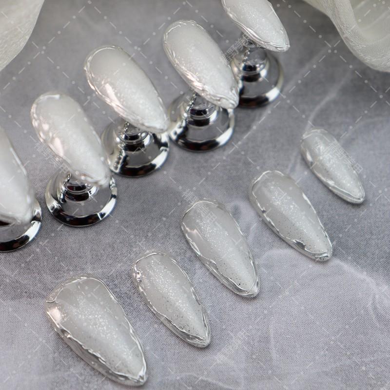 Hand-Painted Gel Nail Tips With Cat Eye Effect Icy Sheer Finish Almond Shape Wearable Press-On Nails Women