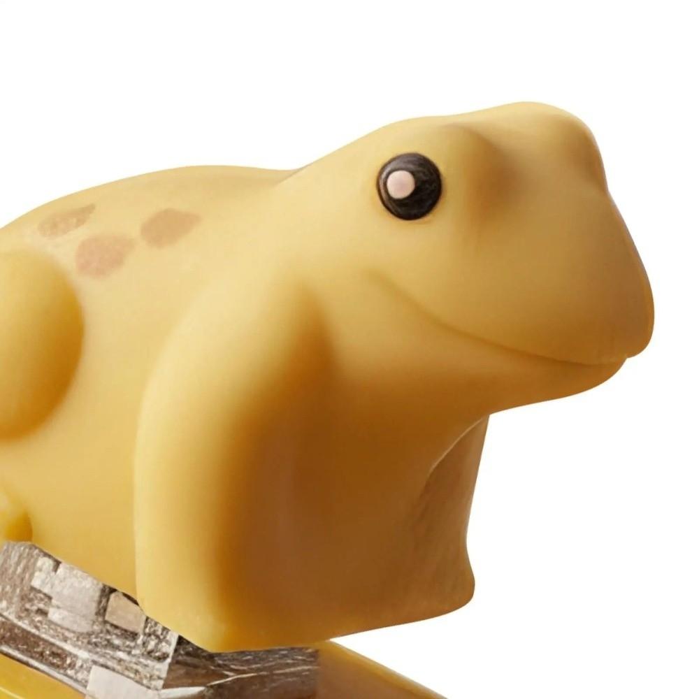 Plastic Croaking Frog Keychain Fingertip Button Electronic Keychain  Children Adult