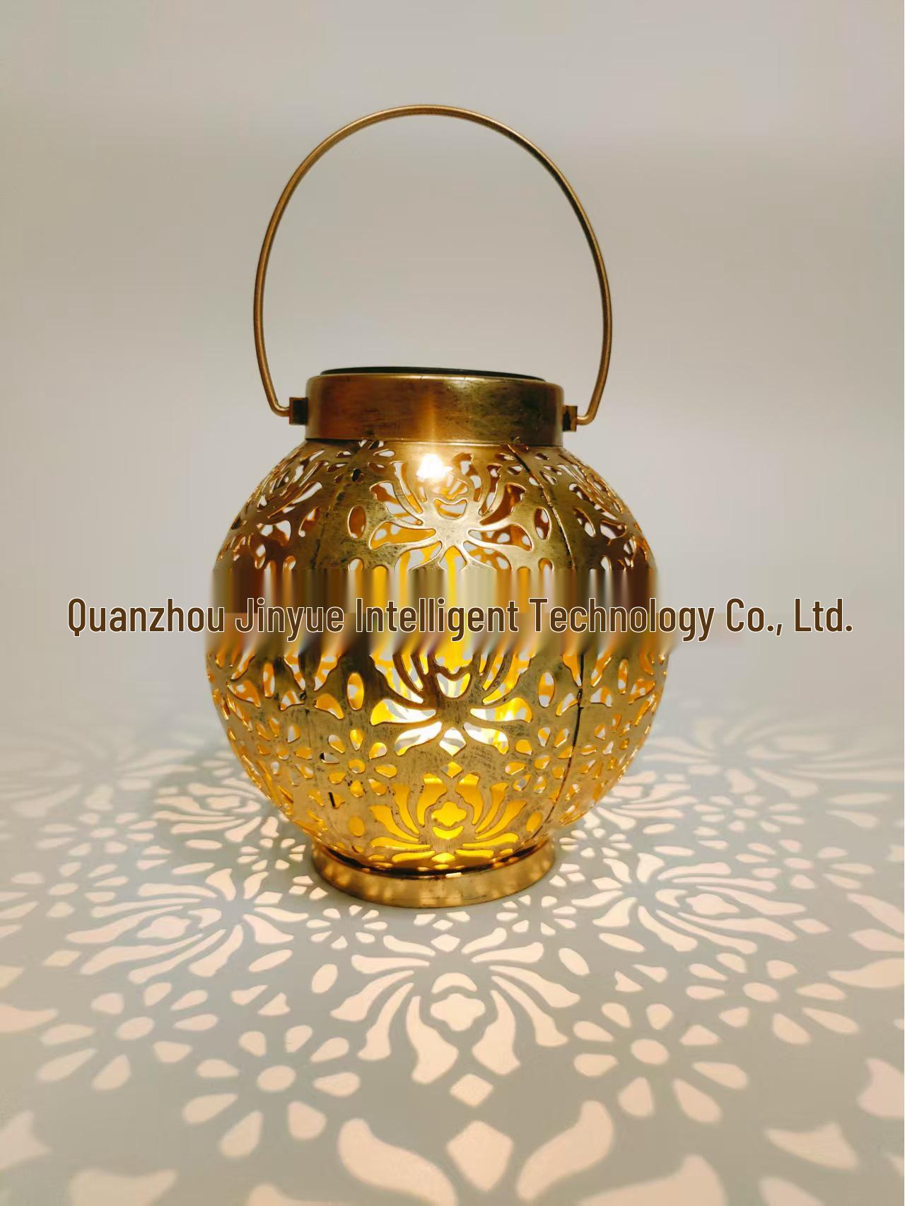 

European-Style Solar Wrought Iron Lantern: Outdoor Garden Flower Ornament with Hollowed Petal Design античный бронзовый