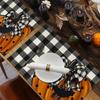 1 Stück schwarz-weiß karierte Schleife Kürbis Leinen Essensmatte Dekoration für Halloween Essensatmosphäre Tischsets Schützen Einen Schreibtisch