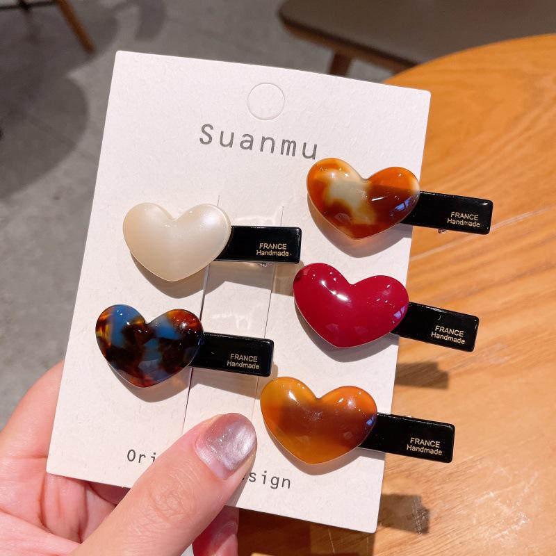 Elegant Acetate Heart Bangs Hairpin for Women – Stylish Duckbill Flyaway Forehead Clip