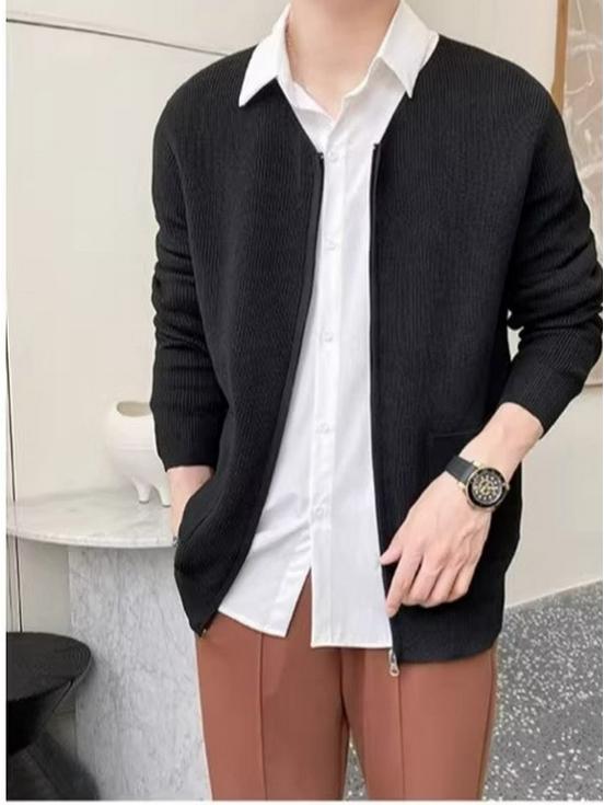 Autumn/Winter Men's Korean Style Knit Cardigan - Trendy Solid Color Round Neck Loose Sweater