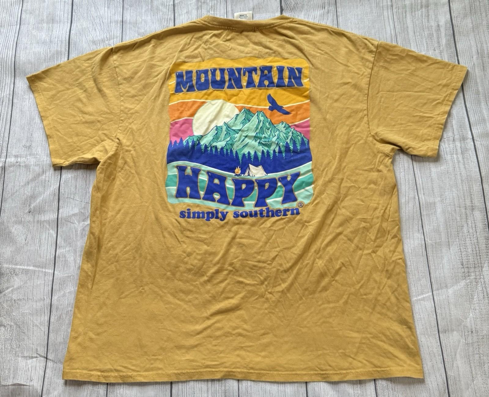 Simply Southern Mountain Happy Graphic T Shirt Men’s Size XL Extra Large Yellow M