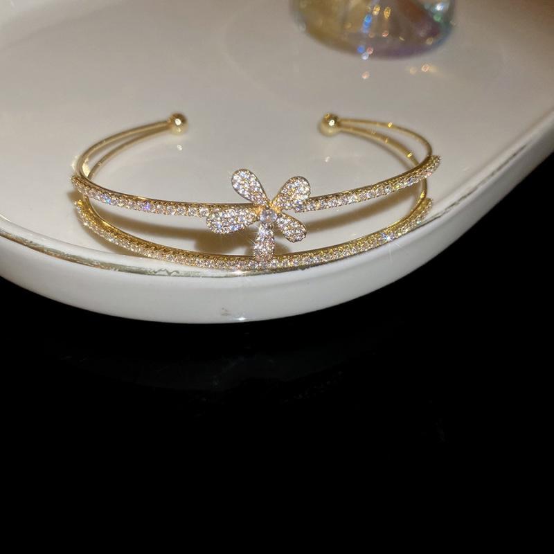 Zircon Diamond-Set Grid Bracelet: Elegant, Luxurious Niche Design for Women