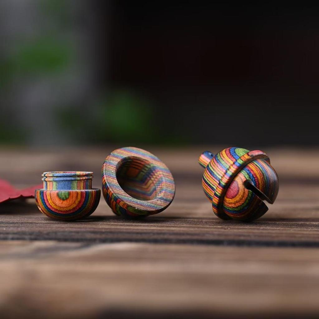 Breloczek z wisiorkiem Żołądź i Szyszka z drzewa sandałowego z ozdobą w postaci buteleczki na życzenia