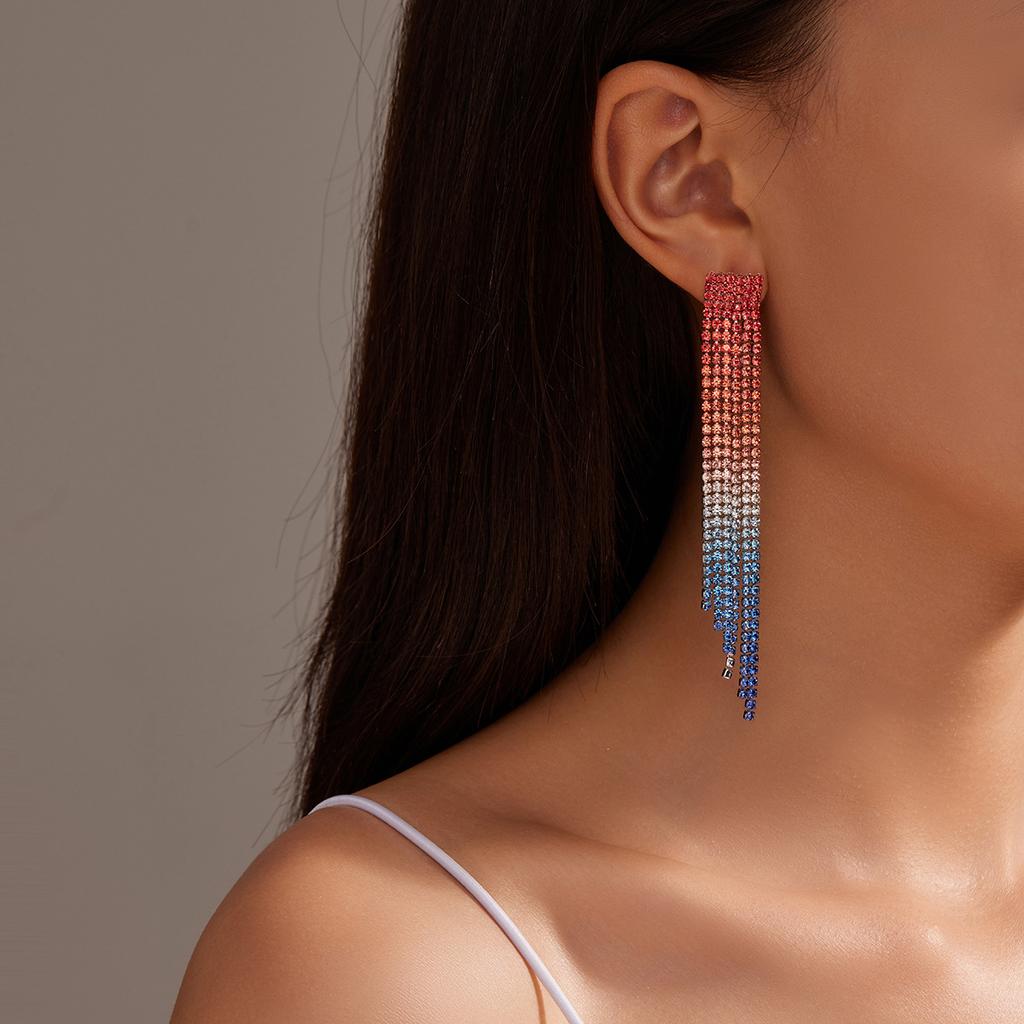 1 para lekkich luksusowych stylów małych twarzy super błysk Ab kryształki długie kolczyki z frędzlami modne kolczyki temperamentowe kolczyki damskie