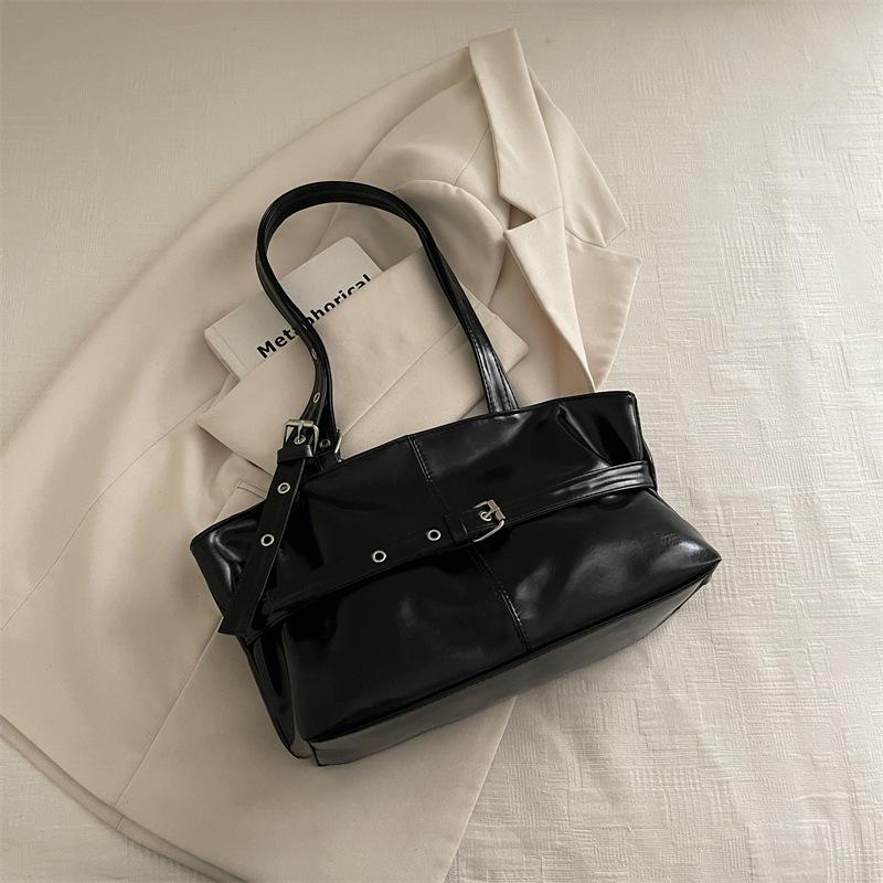 

Chic Faux Leather Tote Bag for Women Large Capacity Commuter Shoulder Handbag чёрный