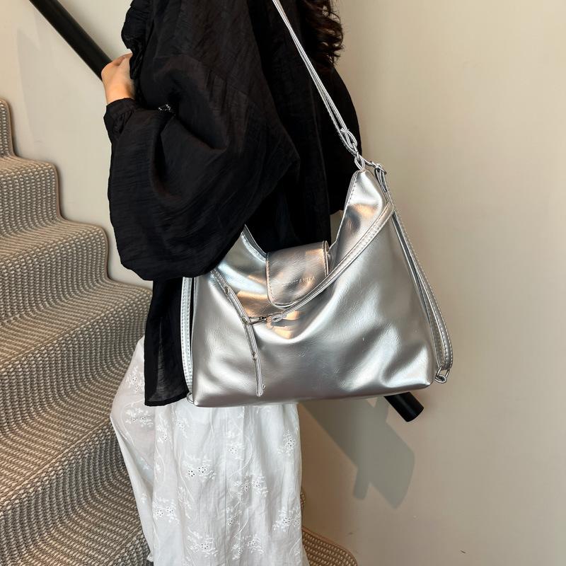 Schoolbag Large-capacity Commuter Tote Bag Women's 1011 New Casual Niche Design Single Shoulder Messenger Bag Three-purpose Bag Backpack
