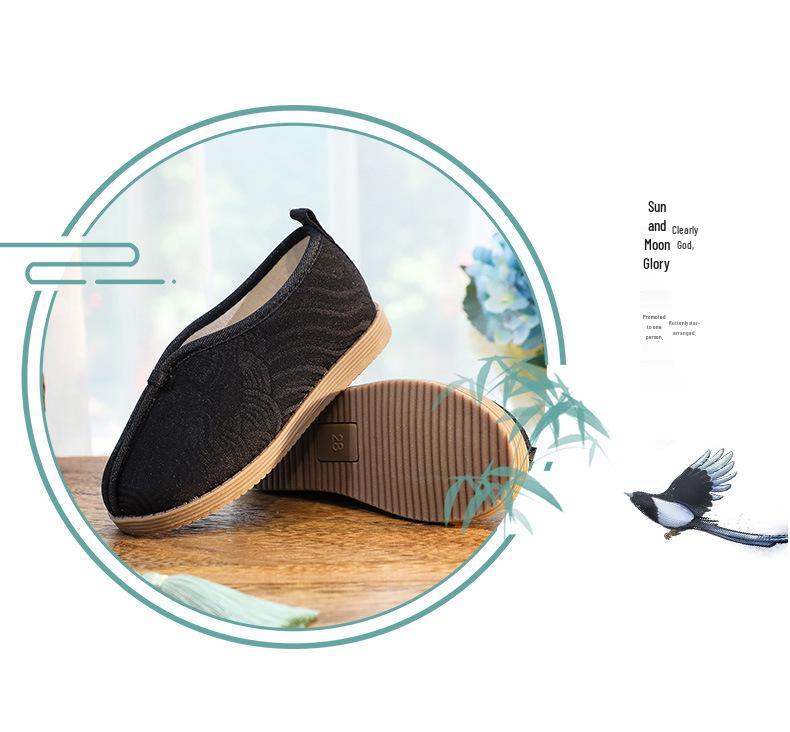 Boys' Hanfu-Style Embroidered Cloth Shoes - Ancient Chinese Design, Handmade for Kids