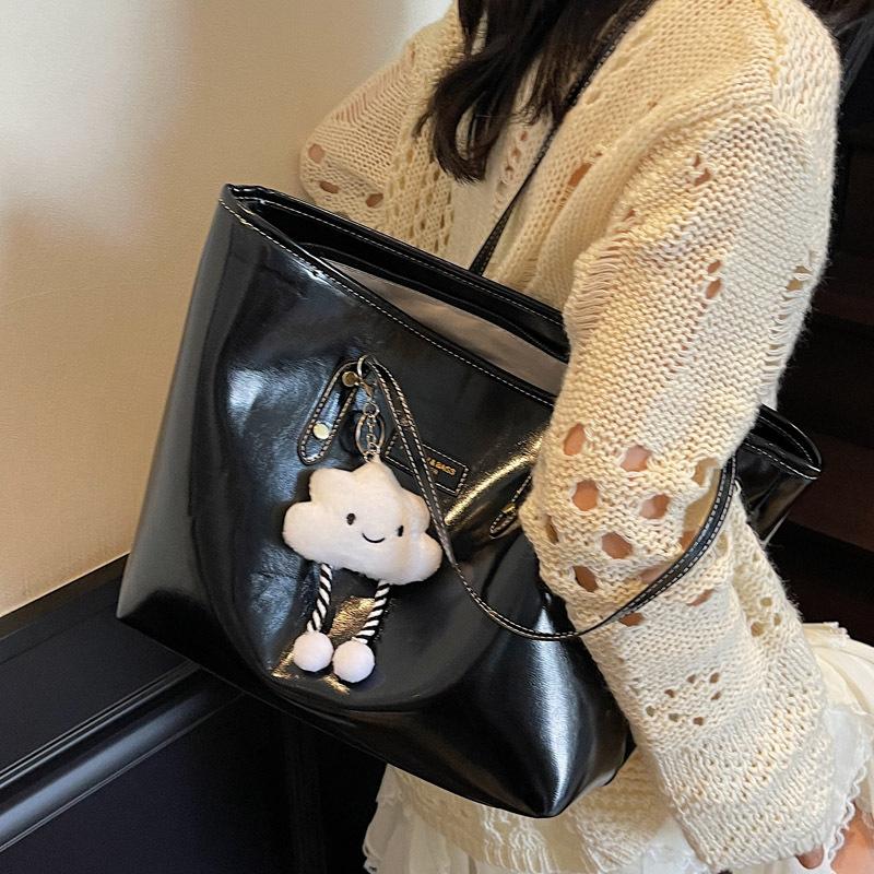 Minimalist Style Tote Bag Women's 2025 New Fashionable Large-capacity Commuting Shoulder Bag Casual Texture Armpit Bag