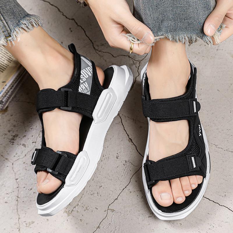 Men's Sandals Indoor and Outdoor Beach Shoes Thick Bottom Soft and Comfortable Flat Sandals Indoor and Outdoor Ventilate New