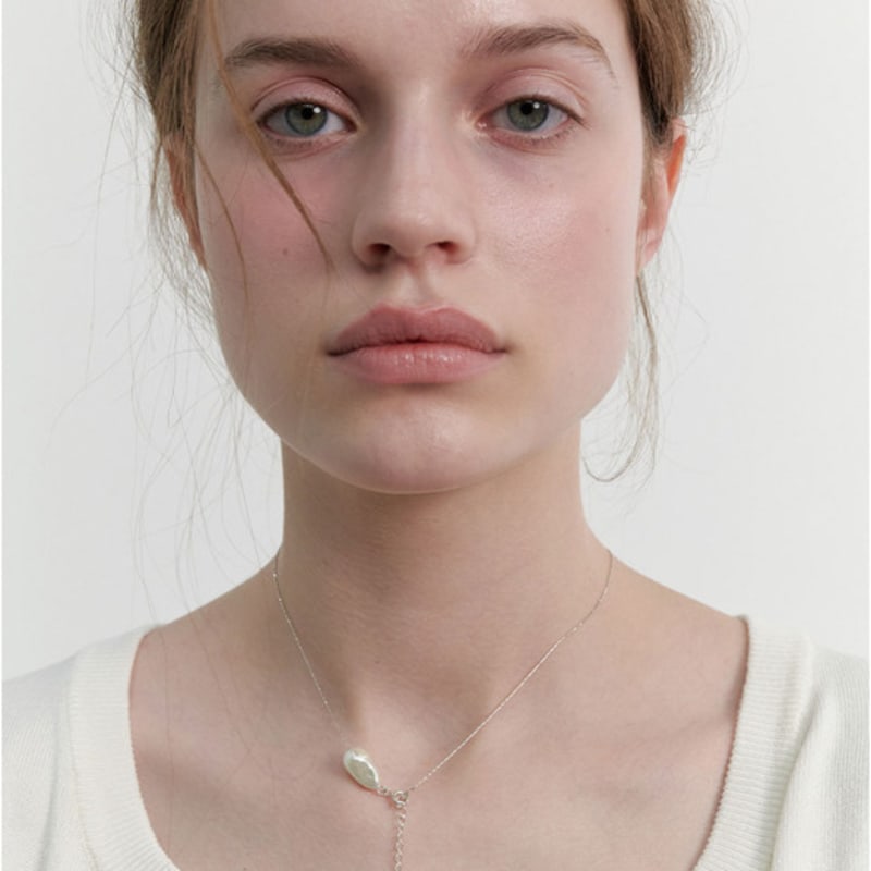 LOVE ME MONSTER [Silver] Baroque Pearl & Chain Necklace (L241MNK100)