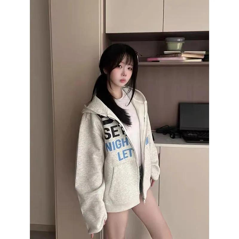 

American Retro Letter Printed Cardigan Hooded Sweatshirt for Women Autumn Lazy Style Loose Design Couple Coat XL сірий