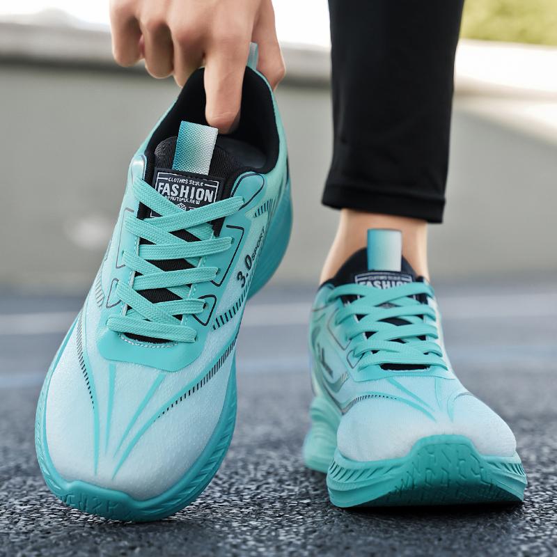 Men's Korean Breathable Light Casual Sneakers Four Seasons Outdoor Soft-sole Running Shoes Student Shock-absorbing Sports Shoes