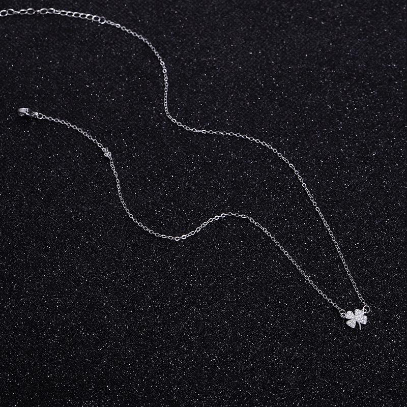 Korean Four-Leaf Clover Clavicle Necklace: Elegant, Fashionable 2022 Design