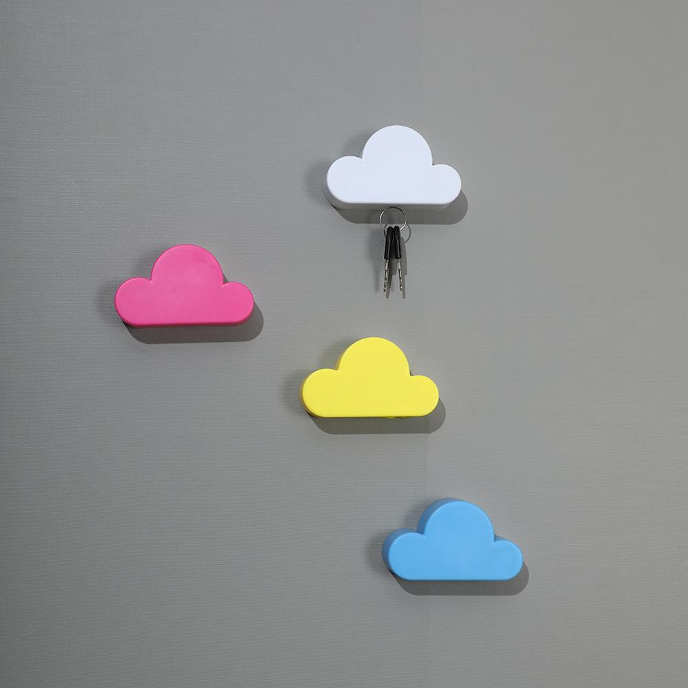 1PCS Creative Cloud Keychain Hook Magnetic Key Hanger Sticky Wall Hanging Strong Key Anti-lost Device