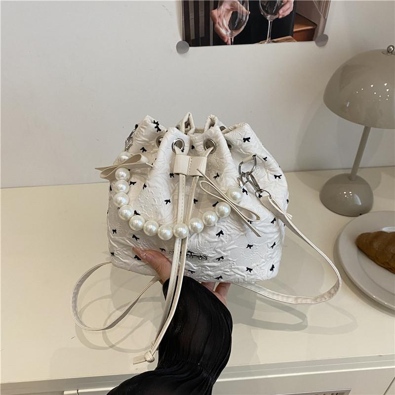 Sweet Bucket Bag Women's Bag New Summer Bow Portable Shoulder Bag Literary and Leisure Commuter Messenger Bag