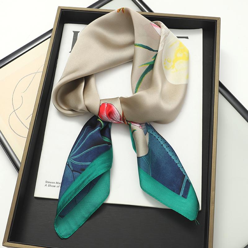 Luxus Damen Seiden-Quadratschal Schal Mode Xiaoxiangfeng Druckdesign Satin Hijab Tücher Halstuch Damen Haarbänder 70*70CM