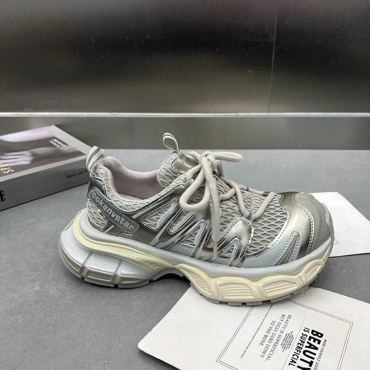 Elope with Love~ Ultra Light Giant Soft Platform Daddy Shoes Women's 2025 Summer Breathable Mesh Shoes Big Head Casual Sneakers