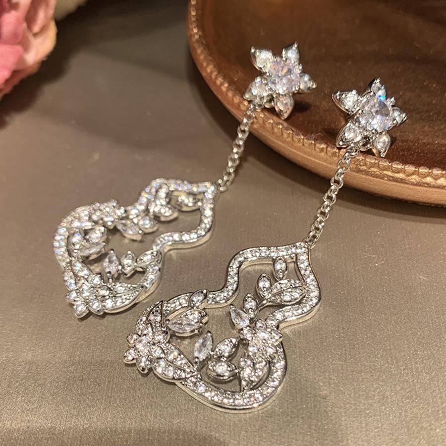 Silver needle zircon flower gourd fringed earrings women's new Chinese stud earrings light luxury high-end earrings design sense niche