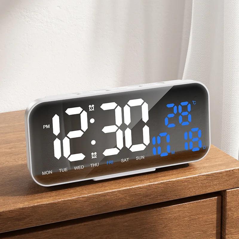 

Alarm Clock USB Powered Temp Date Display Dual Wake Countdown Snooze 12 24H Auto Dimmable LED Decor for Home Bedroom Desk