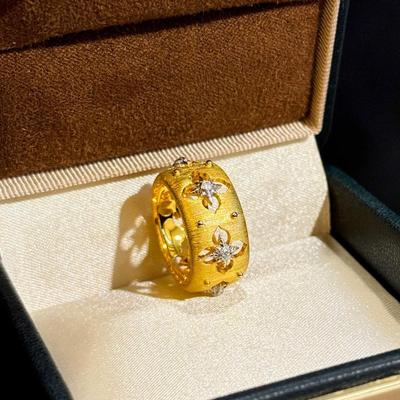 Four Leaf Clover Diamond Pestle with Diamond Studded Ring Simulated 7A High Carbon Diamond18k Gold Texture Full of Wealth and Good Luck Daily Wear