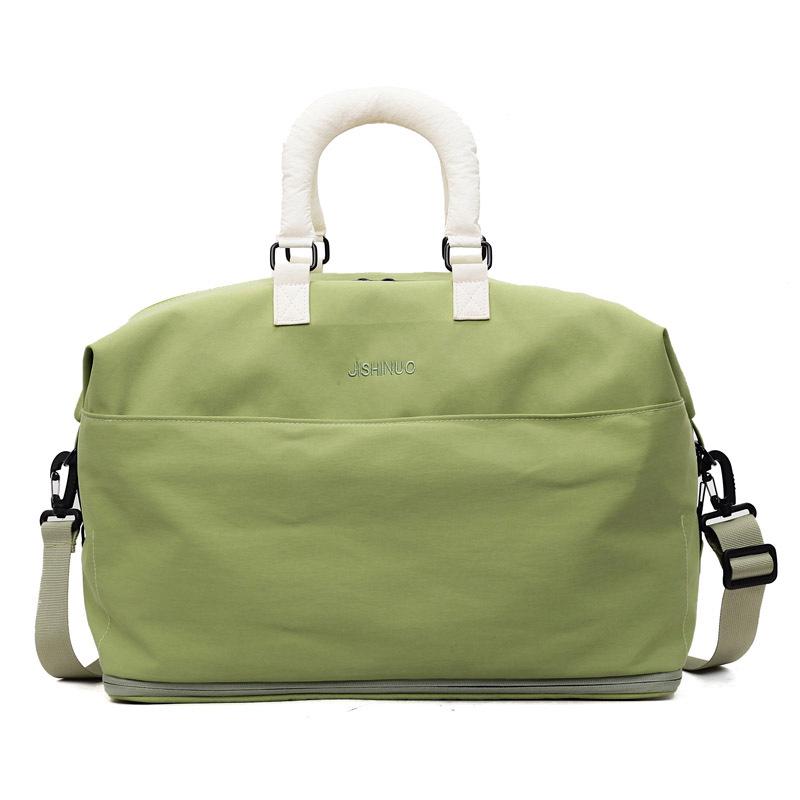 

Expandable Crossbody & Fitness Bag: Large Capacity, Lightweight, Ideal for Travel and Sports