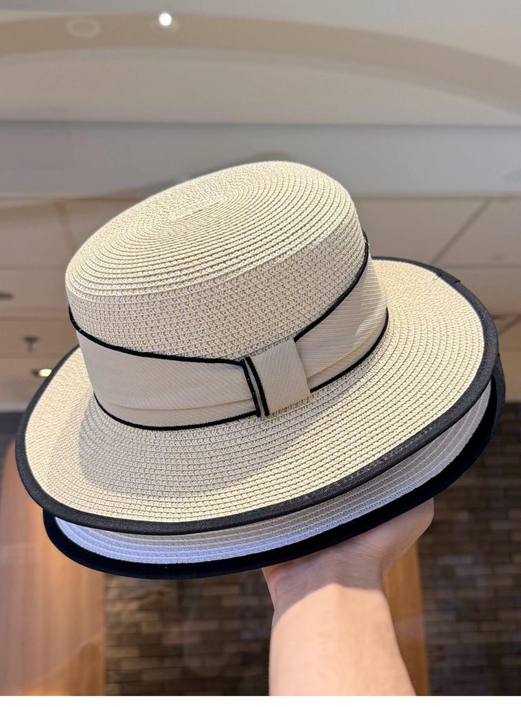French Style Flat-Top Straw Hat Women's Summer Beach Vacation Wide Brim Sunshade Sun Hat Grass Hat for Sun Protection