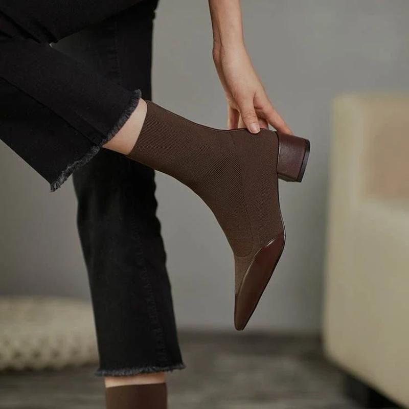 Fashion British Style Thin and Thin Women's Boots Pointed Toe Thin Side Zipper Black Nude Boots Women 2024 Spring and Autumn New Leisure