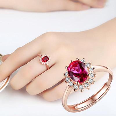 Exquisiter Ring mit rotem Korund-Edelstein in 18K Roségold-plattiertem koreanischem Silberschmuck