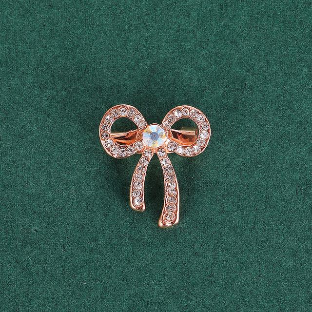 

Брошь на пальто Брошь на свитер Женская куртка Заколка на кардиган Пуговица Темперамент Простая фиксированная одежда Шелковая пуговица на шарф