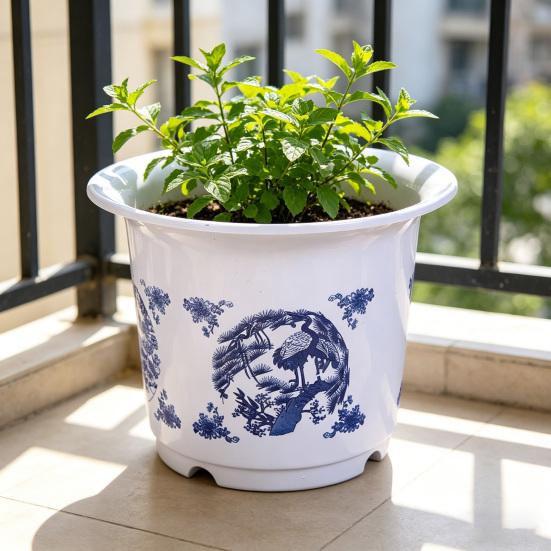 Thickened Plastic Flower Pot Breathable Planter for Blueberries Roses Hydrangeas Durable UV-Resistant Beginner Plant Pots