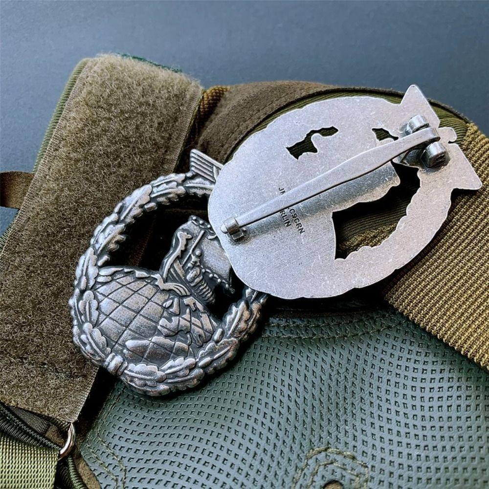 Portable Retro Eagle Metal Badge 3D Embossed Vintage Emblem Zinc Alloy Weatherproof Souvenir Decor Universal