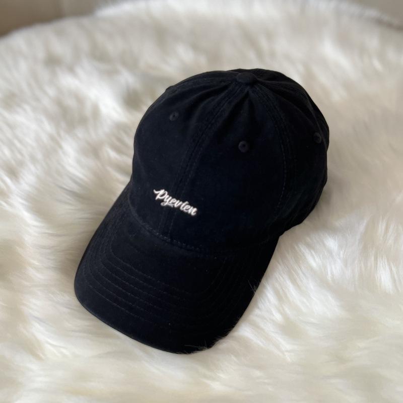 Autumn and winter fashion simple letter embroidery baseball cap for men and women couples shopping versatile cap small visor