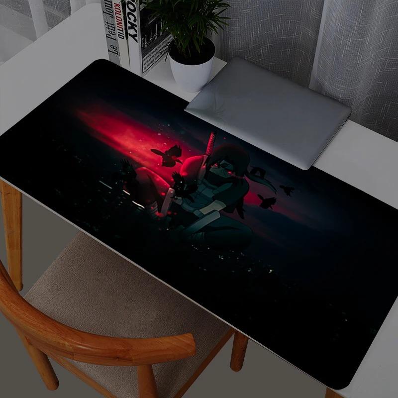 Mauspad Anime Naruto Itachi Uchiha Gamer Große Mauspads XL Tablet Varmilo Tastatur Teppich Kawaii Gaming Zubehör Mauspad