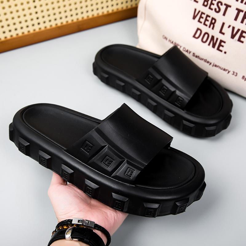 Fashion 2025 New Men Massage Slippers Slides Indoor Outdoor Sandals Beach Casual Shoes Comfortable Sole Men's Slippers Big Size 40-45