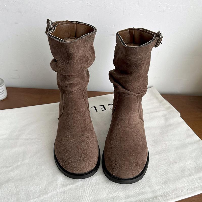 Retro simple and thin Martin boots for women's new autumn and winter niche versatile pleated short low-heeled boots piled up for women