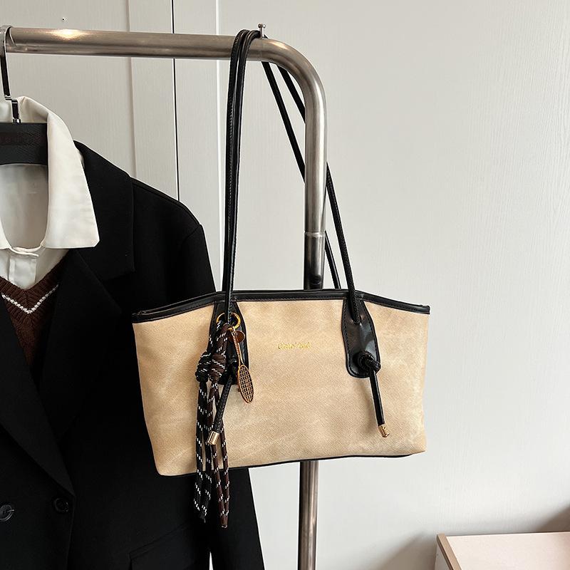

Retro underarm bag women s 2025 autumn and winter new fashion simple shoulder bag high-end tote bag