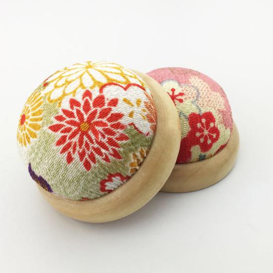Wooden Bottom Base Needle Pin Cushion Pillow Sewing Craft Stitch DIY Holder Tool