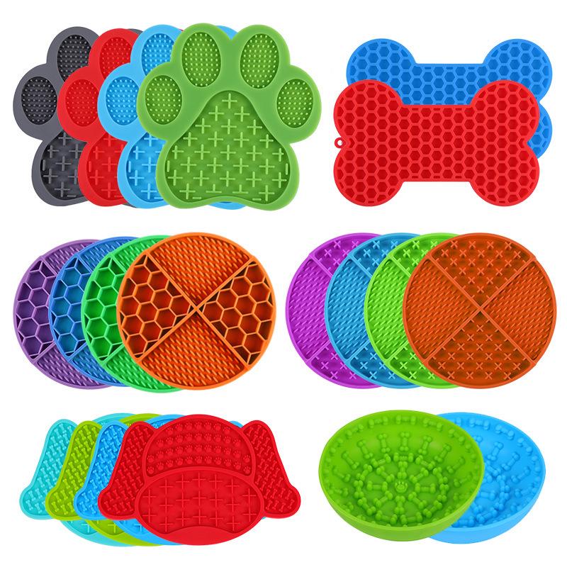 Silicone Slow-Feeder Lick Mat for Cats & Dogs